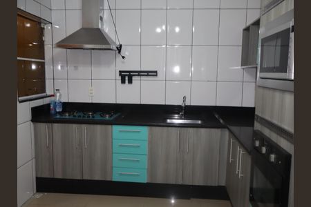 Casa para alugar com 210m², 3 quartos e 2 vagasCozinha