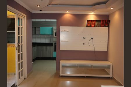 Sala de casa para alugar com 3 quartos, 210m² em Vila Rica, São Paulo