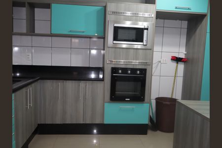 Casa para alugar com 210m², 3 quartos e 2 vagasCozinha