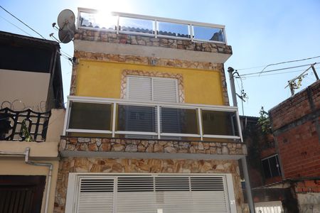Casa para alugar com 210m², 3 quartos e 2 vagasFachada e portão