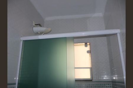 Casa para alugar com 210m², 3 quartos e 2 vagasBanheiro Social