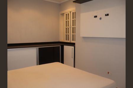 Casa para alugar com 210m², 3 quartos e 2 vagasSuíte