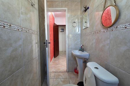 Apartamento para alugar com 55m², 2 quartos e 2 vagas Apartamento para alugar com 55m², 2 quartos e 2 vagasBanheiro da Suíte 1