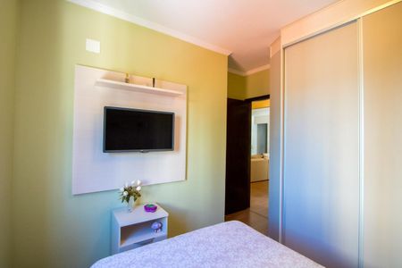 Apartamento à venda com 92m², 3 quartos e 2 vagas Apartamento à venda com 92m², 3 quartos e 2 vagasQuarto 2