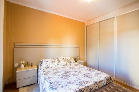 Apartamento à venda com 92m², 3 quartos e 2 vagas Apartamento à venda com 92m², 3 quartos e 2 vagasQuarto 1 - Suíte