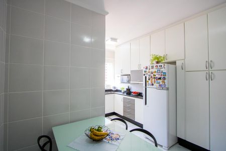 Apartamento à venda com 92m², 3 quartos e 2 vagas Apartamento à venda com 92m², 3 quartos e 2 vagasCozinha