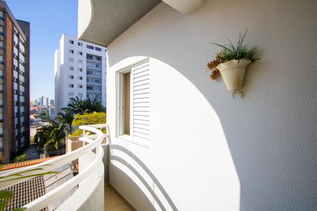 Apartamento à venda com 92m², 3 quartos e 2 vagas Apartamento à venda com 92m², 3 quartos e 2 vagasVaranda da sala