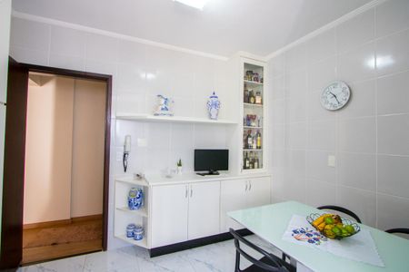 Apartamento à venda com 92m², 3 quartos e 2 vagas Apartamento à venda com 92m², 3 quartos e 2 vagasCozinha