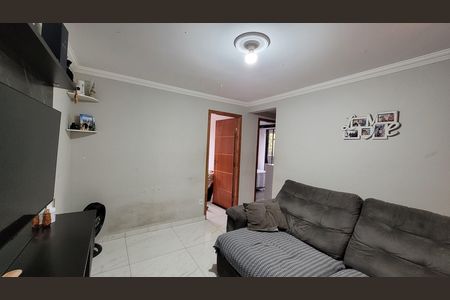 Sala de apartamento para alugar com 2 quartos, 50m² em Morro Branco, Itaquaquecetuba
