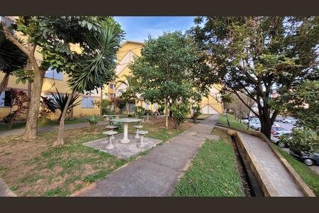 Apartamento para alugar com 2 quartos, 50m² em Morro Branco, Itaquaquecetuba