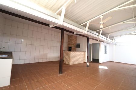 Casa para alugar com 200m², 4 quartos e 2 vagasVaranda gourmet