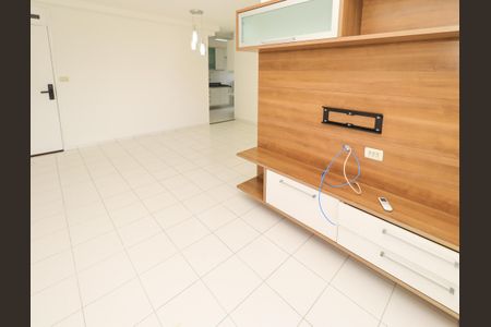 Apartamento para alugar com 75m², 3 quartos e 2 vagas