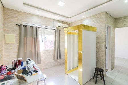 Fundos de casa para alugar com 3 quartos, 250m² em Rio Branco, Canoas