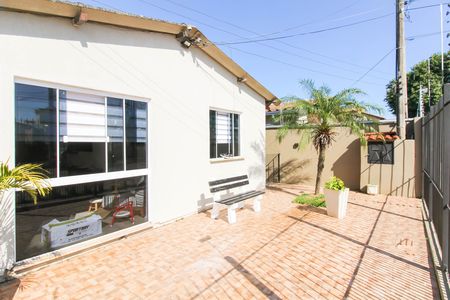Casa para alugar com 250m², 3 quartos e 2 vagas Casa para alugar com 250m², 3 quartos e 2 vagasÁrea externa