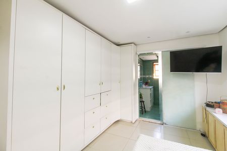 Casa para alugar com 250m², 3 quartos e 2 vagas Casa para alugar com 250m², 3 quartos e 2 vagasSuíte