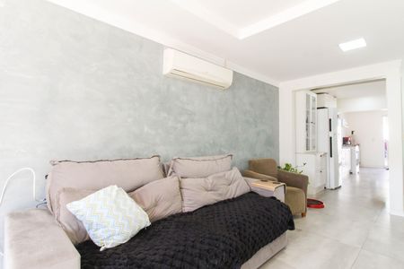 Sala de casa para alugar com 3 quartos, 250m² em Rio Branco, Canoas