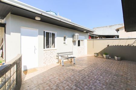 Casa para alugar com 250m², 3 quartos e 2 vagas Casa para alugar com 250m², 3 quartos e 2 vagasÁrea externa