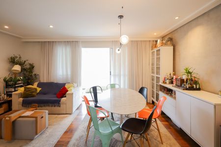 Apartamento à venda com 107m², 3 quartos e 1 vagaSala de estar