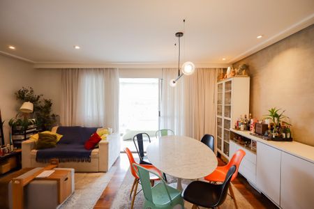 Apartamento à venda com 107m², 3 quartos e 1 vagaSala de estar
