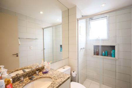 Apartamento à venda com 107m², 3 quartos e 1 vagaBanheiro da Suíte 1