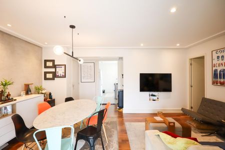 Apartamento à venda com 107m², 3 quartos e 1 vagaSala de estar