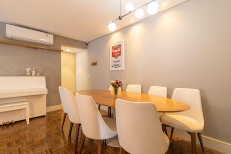 Apartamento à venda com 107m², 3 quartos e 1 vaga Apartamento à venda com 107m², 3 quartos e 1 vagaSala de Jantar