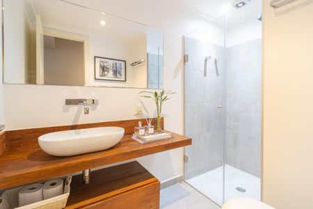 Apartamento à venda com 107m², 3 quartos e 1 vaga Apartamento à venda com 107m², 3 quartos e 1 vagaBanheiro Social