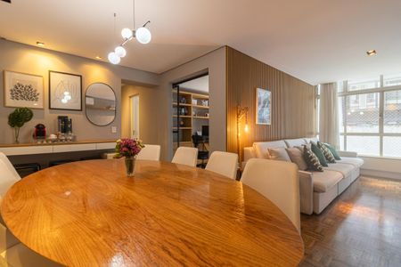 Apartamento à venda com 107m², 3 quartos e 1 vaga Apartamento à venda com 107m², 3 quartos e 1 vagaSala de Jantar