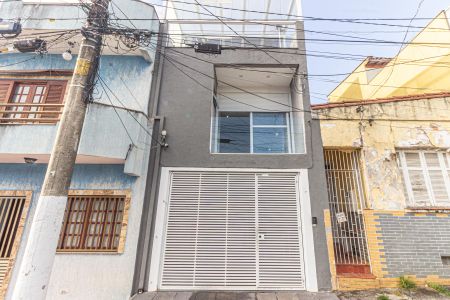 Fachada de casa para alugar com 2 quartos, 170m² em Água Rasa, São Paulo