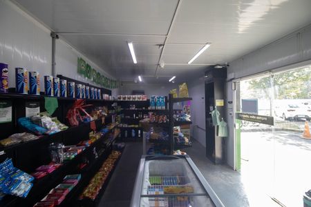 Apartamento à venda com 54m², 3 quartos e 1 vaga Apartamento à venda com 54m², 3 quartos e 1 vagaMercado