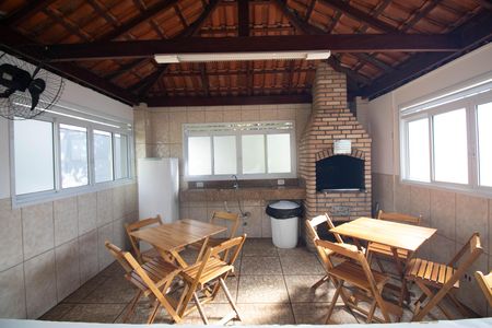 Apartamento à venda com 54m², 3 quartos e 1 vaga Apartamento à venda com 54m², 3 quartos e 1 vagaÁrea comum - Churrasqueira