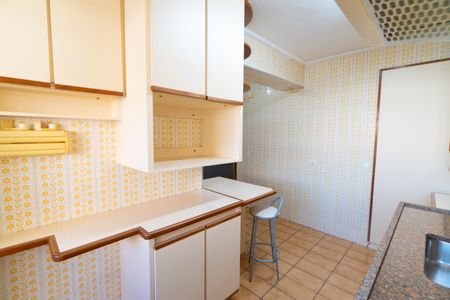 Apartamento à venda com 81m², 2 quartos e 1 vagaCozinha