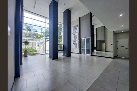 Apartamento à venda com 72m², 3 quartos e 2 vagas Apartamento à venda com 72m², 3 quartos e 2 vagasHall social