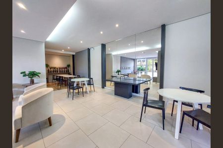 Apartamento à venda com 72m², 3 quartos e 2 vagas Apartamento à venda com 72m², 3 quartos e 2 vagasÁrea comum - Salão de festas