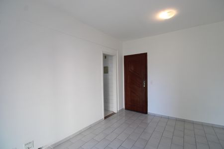 Apartamento para alugar com 58m², 2 quartos e 1 vagaSala