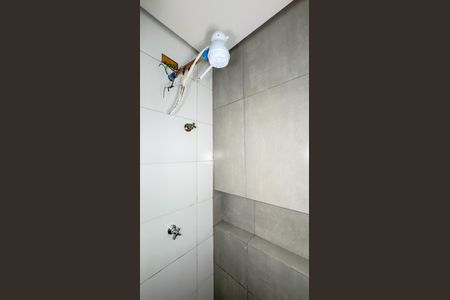 Banheiro de casa para alugar com 1 quarto, 35m² em Vila das Belezas, São Paulo