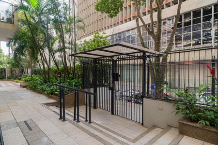 Área comum - Entrada do Edifício de apartamento para alugar com 3 quartos, 169m² em Consolação, São Paulo