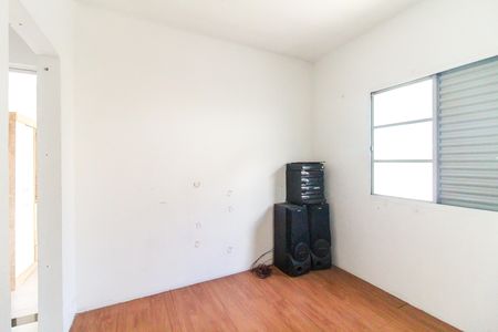 Quarto 1 de casa para alugar com 2 quartos, 100m² em Vila Campanela, São Paulo
