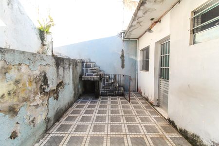 Quintal de casa para alugar com 2 quartos, 100m² em Vila Campanela, São Paulo
