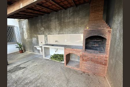 Apartamento para alugar com 65m², 2 quartos e 1 vagaÁrea comum - Churrasqueira