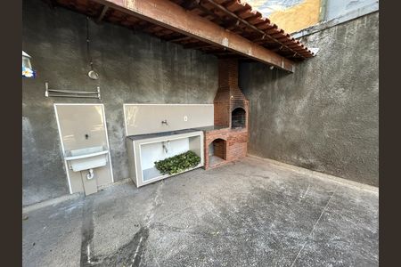 Apartamento para alugar com 65m², 2 quartos e 1 vagaÁrea comum - Churrasqueira