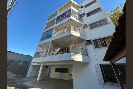 Apartamento para alugar com 65m², 2 quartos e 1 vagaFachada