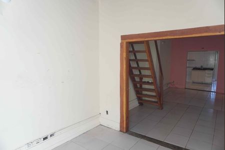 Casa para alugar com 80m², 2 quartos e sem vagaSala