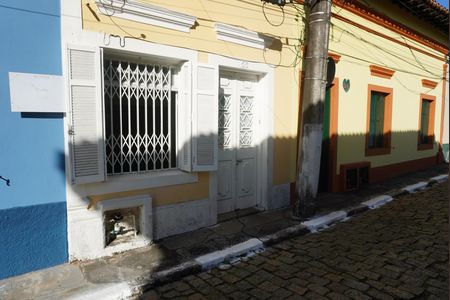 Casa para alugar com 80m², 2 quartos e sem vagaFachada