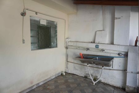 Casa para alugar com 80m², 2 quartos e sem vagaÁrea de Serviço