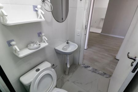 Banheiro de apartamento para alugar com 2 quartos, 42m² em Vila Andrade, São Paulo