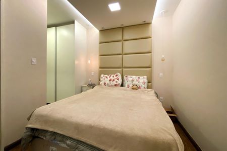 Apartamento à venda com 120m², 3 quartos e 2 vagas Apartamento à venda com 120m², 3 quartos e 2 vagasSuite
