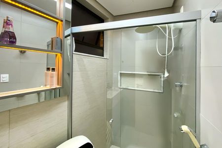 Banheiro de apartamento à venda com 3 quartos, 120m² em Buritis, Belo Horizonte