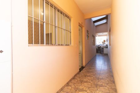 Casa para alugar com 46m², 1 quarto e sem vaga Casa para alugar com 46m², 1 quarto e sem vagaEntrada