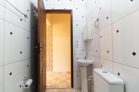 Casa para alugar com 46m², 1 quarto e sem vaga Casa para alugar com 46m², 1 quarto e sem vagaBanheiro